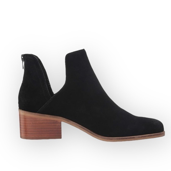 Steve Madden Shoes - Steve Madden black suede bootie